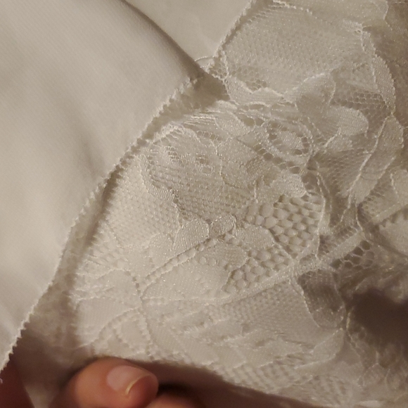 EUC like new white CK blouse - Picture 5 of 7